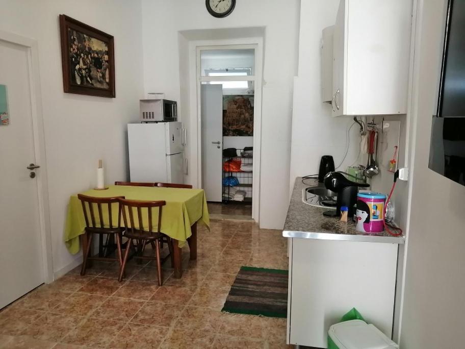 Casa de hóspedes Ajuda Space *